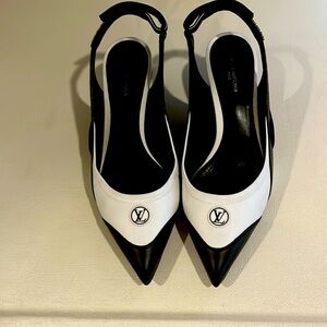 Never worn LV spectator sling backs